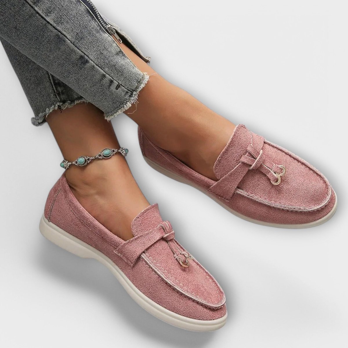 Mocassins Femininos Beiges com Cordão Decorativo - | Benedita Lisboa