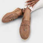 Mocassins Femininos Beiges com Cordão Decorativo - | Benedita Lisboa