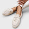 Mocassins Femininos Beiges com Cordão Decorativo - | Benedita Lisboa