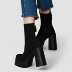Olga™ | Botas com estilo moderno com o conforto da camurça - | Benedita Lisboa