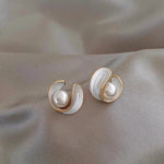 Opala | Brincos Brancos Exclusivos - | Benedita Lisboa