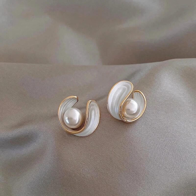 Opala | Brincos Brancos Exclusivos - | Benedita Lisboa