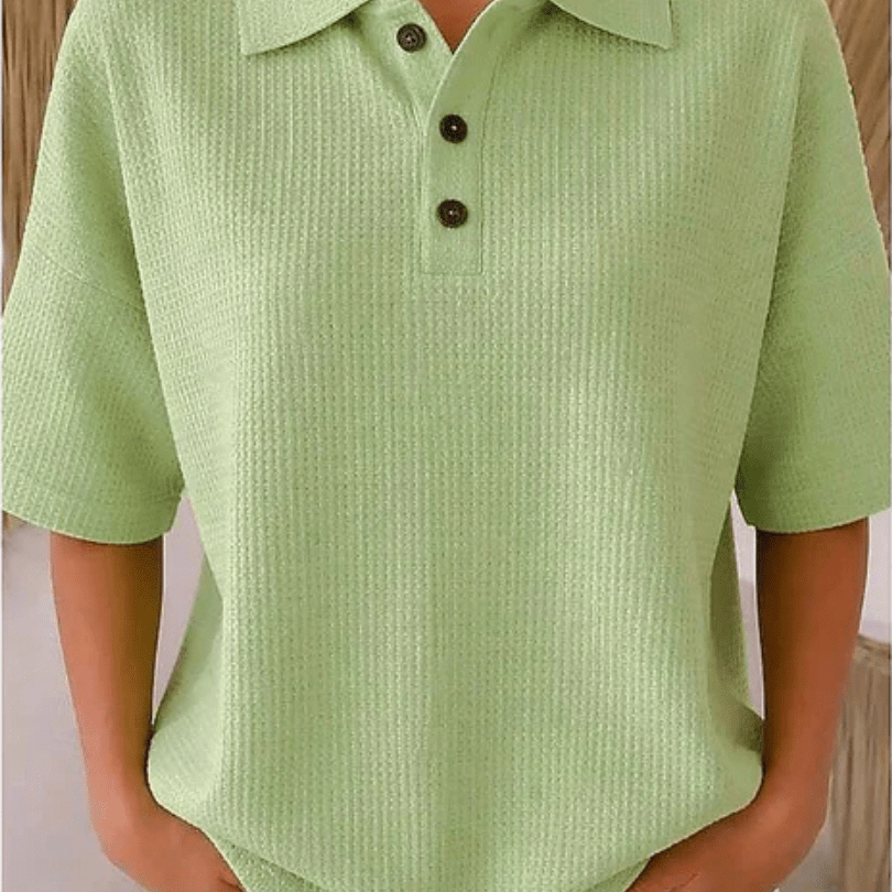 Peggie™ | Blusa Polo Waffle Confortável - Blouse | Benedita Lisboa
