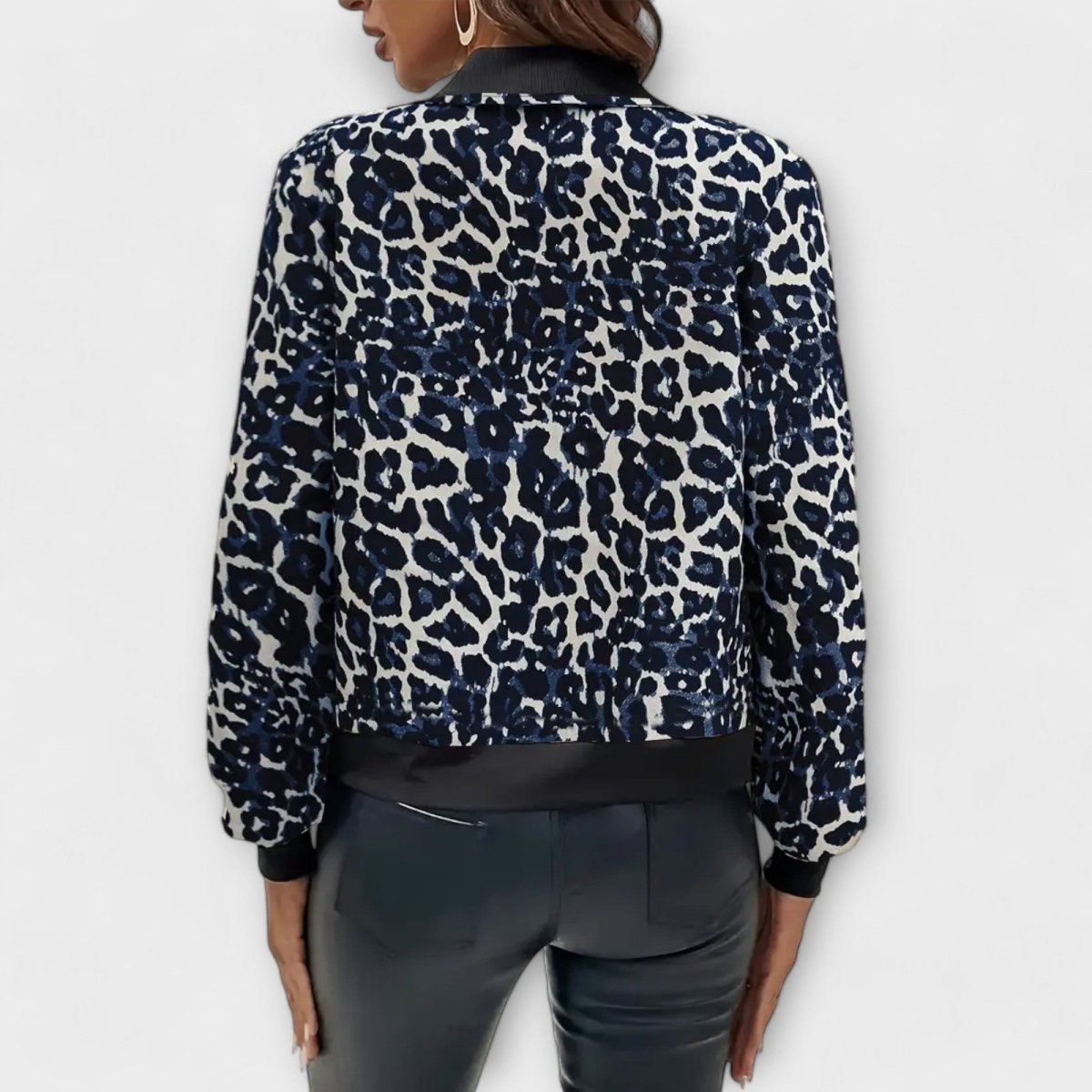 Raquel™ | Casaco de Leopardo Elegante - | Benedita Lisboa