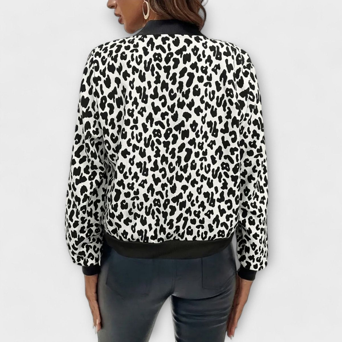 Raquel™ | Casaco de Leopardo Elegante - | Benedita Lisboa