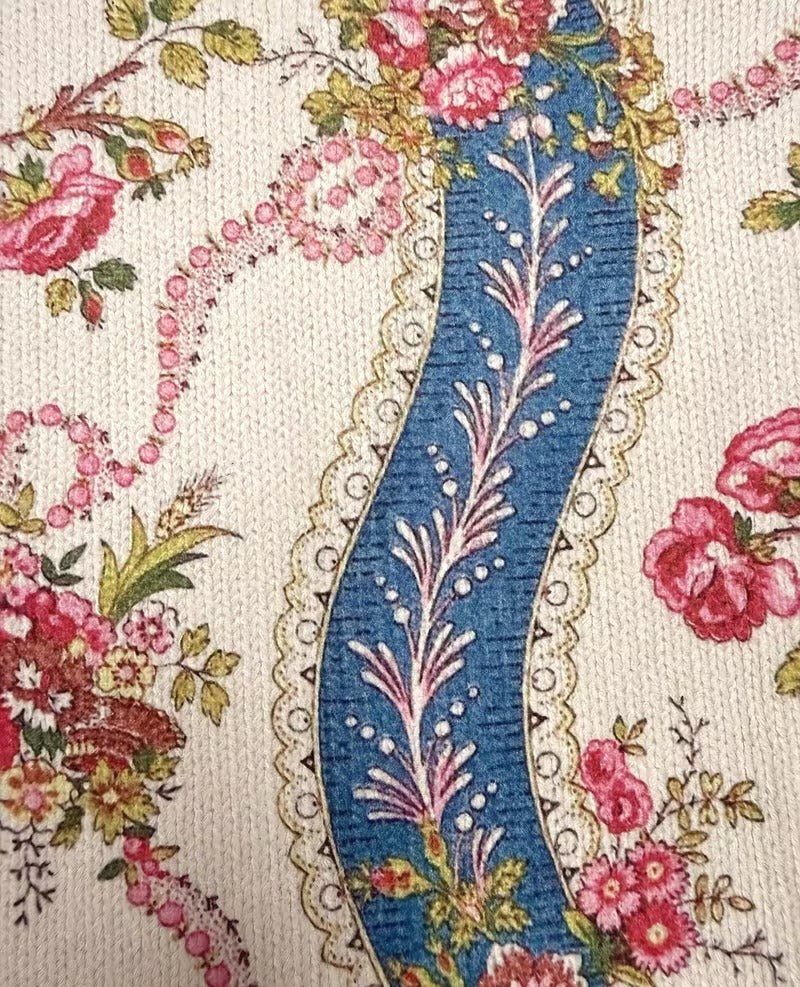 Rosalind™ | Casaco de Malha com Rosas Trepadeiras e Fitas - | Benedita Lisboa