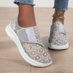 Sapatilhas Slip-On Cortadas e Respiráveis - | Benedita Lisboa