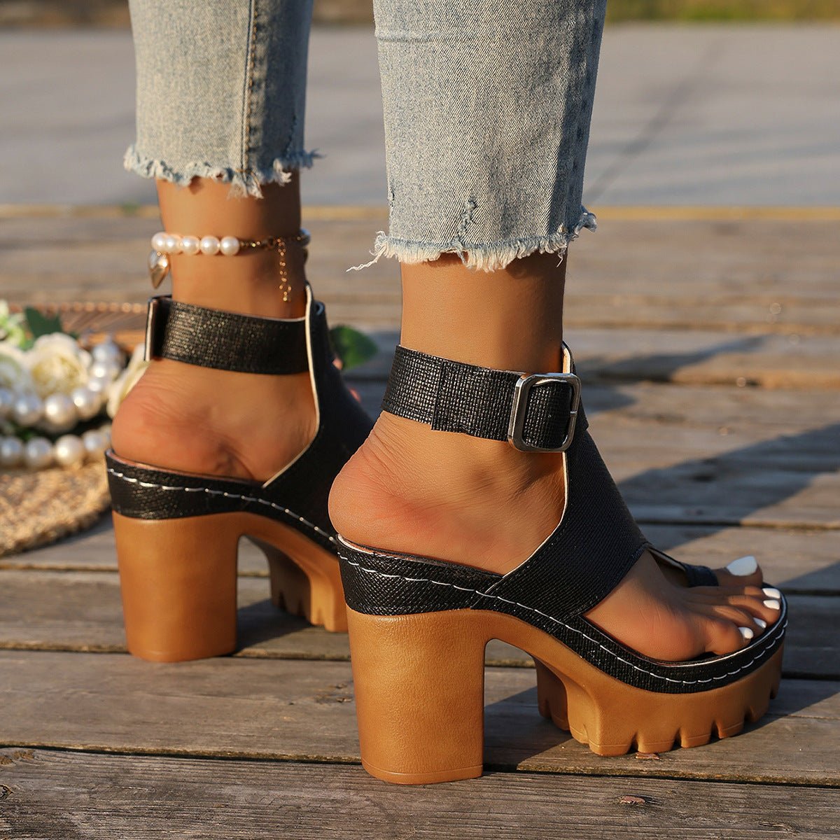 Sapatos Casuais de Verão com Salto Chunky Abertos - | Benedita Lisboa