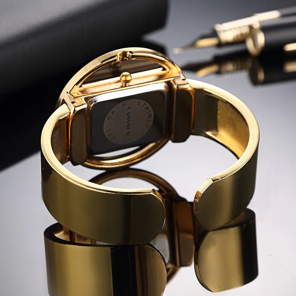 Sara™ | Ousado Preto & Dourado - | Benedita Lisboa