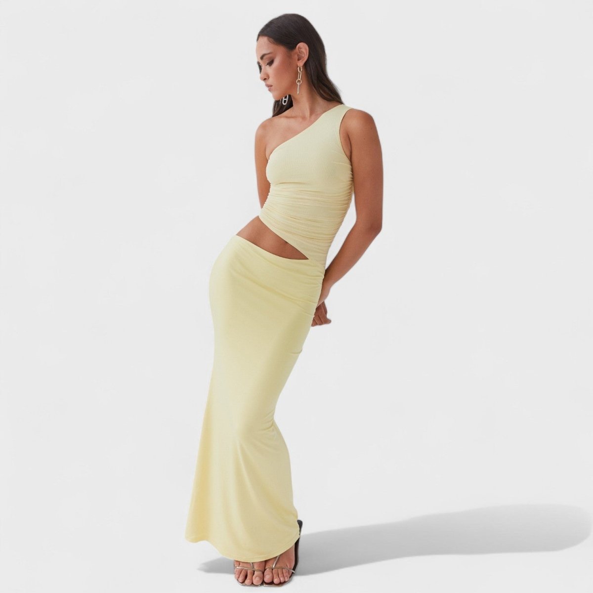 Seranella™ | Vestido maxi assimétrico com recorte - | Benedita Lisboa