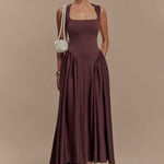Sharon™ | Vestido midi em malha de esparguete - Castanho cacau - | Benedita Lisboa