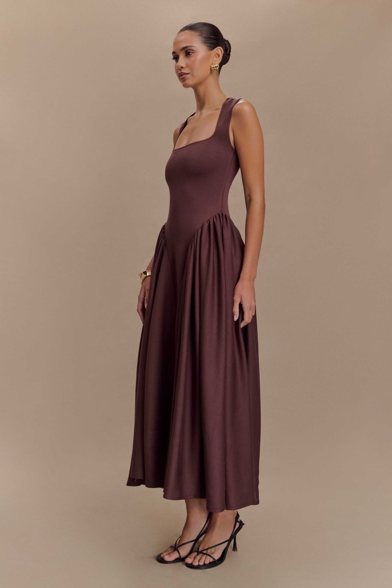 Sharon™ | Vestido midi em malha de esparguete - Castanho cacau - | Benedita Lisboa