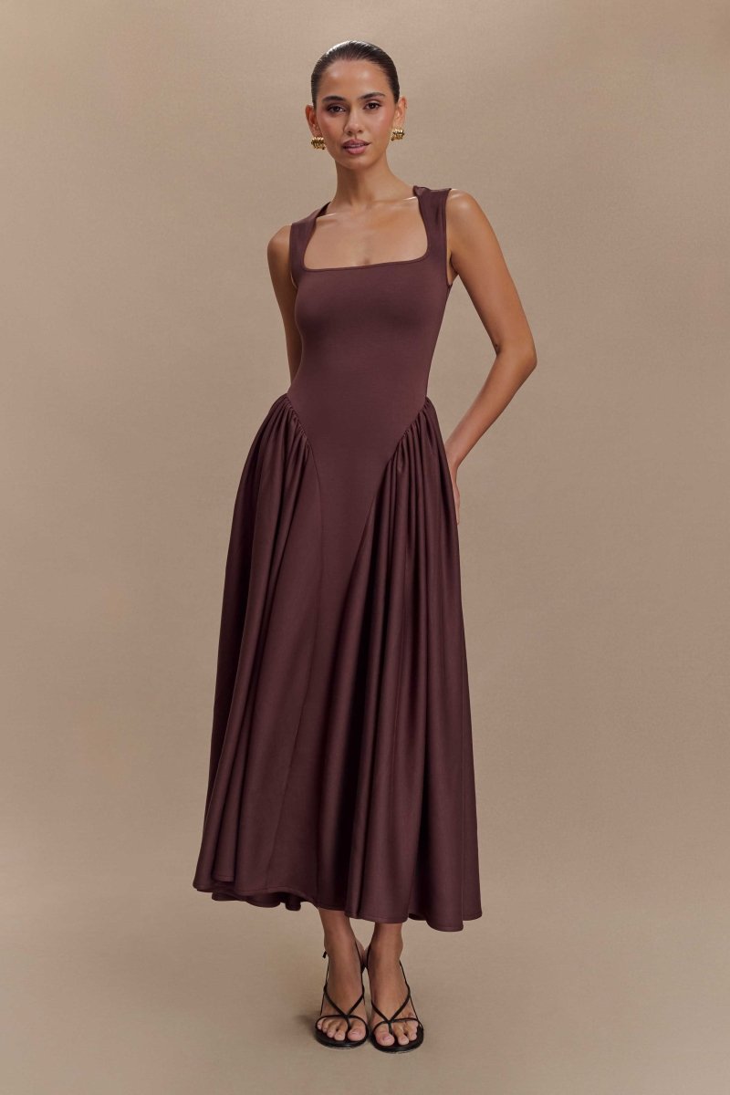 Sharon™ | Vestido midi em malha de esparguete - Castanho cacau - | Benedita Lisboa