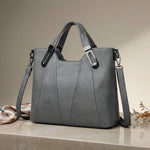 Siena™ | Bolsa de Mão em Couro, Super Elegante e Espaçosa - | Benedita Lisboa