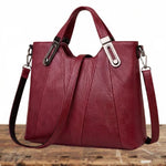 Siena™ | Bolsa de Mão em Couro, Super Elegante e Espaçosa - | Benedita Lisboa