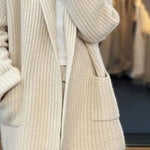 Teresa™ | Cardigan de Malha com Bolsos - | Benedita Lisboa