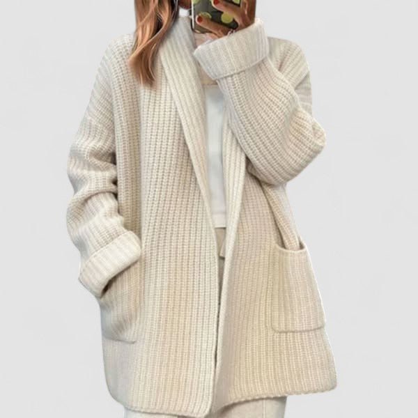 Teresa™ | Cardigan de Malha com Bolsos - | Benedita Lisboa