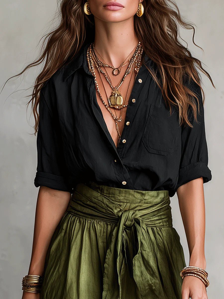 Vera™ | Conjunto de Duas Peças: T-Shirt Preta e Saia Verde Oliva, Elegante e Confortável - | Benedita Lisboa