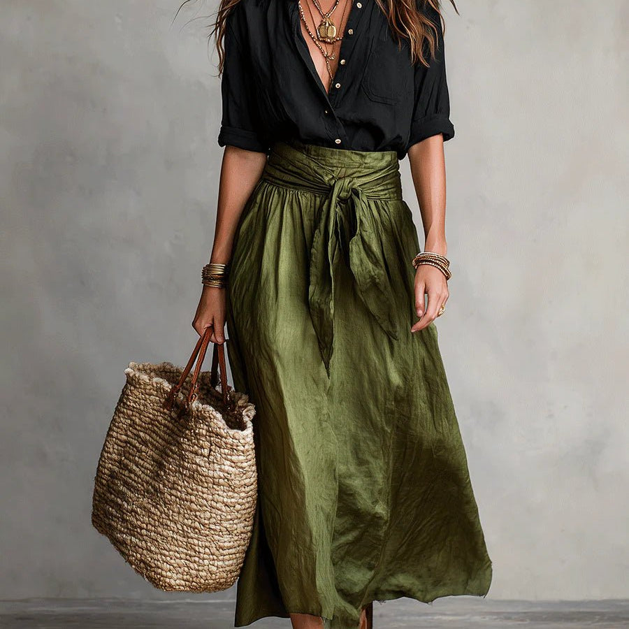 Vera™ | Conjunto de Duas Peças: T-Shirt Preta e Saia Verde Oliva, Elegante e Confortável - | Benedita Lisboa