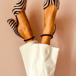 Zebrina™ | Sandálias com salto médio e padrão de zebra - | Benedita Lisboa